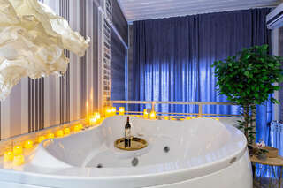 Гостиница Loft SPA Москва SPA Люкс с сауной и джакузи-1